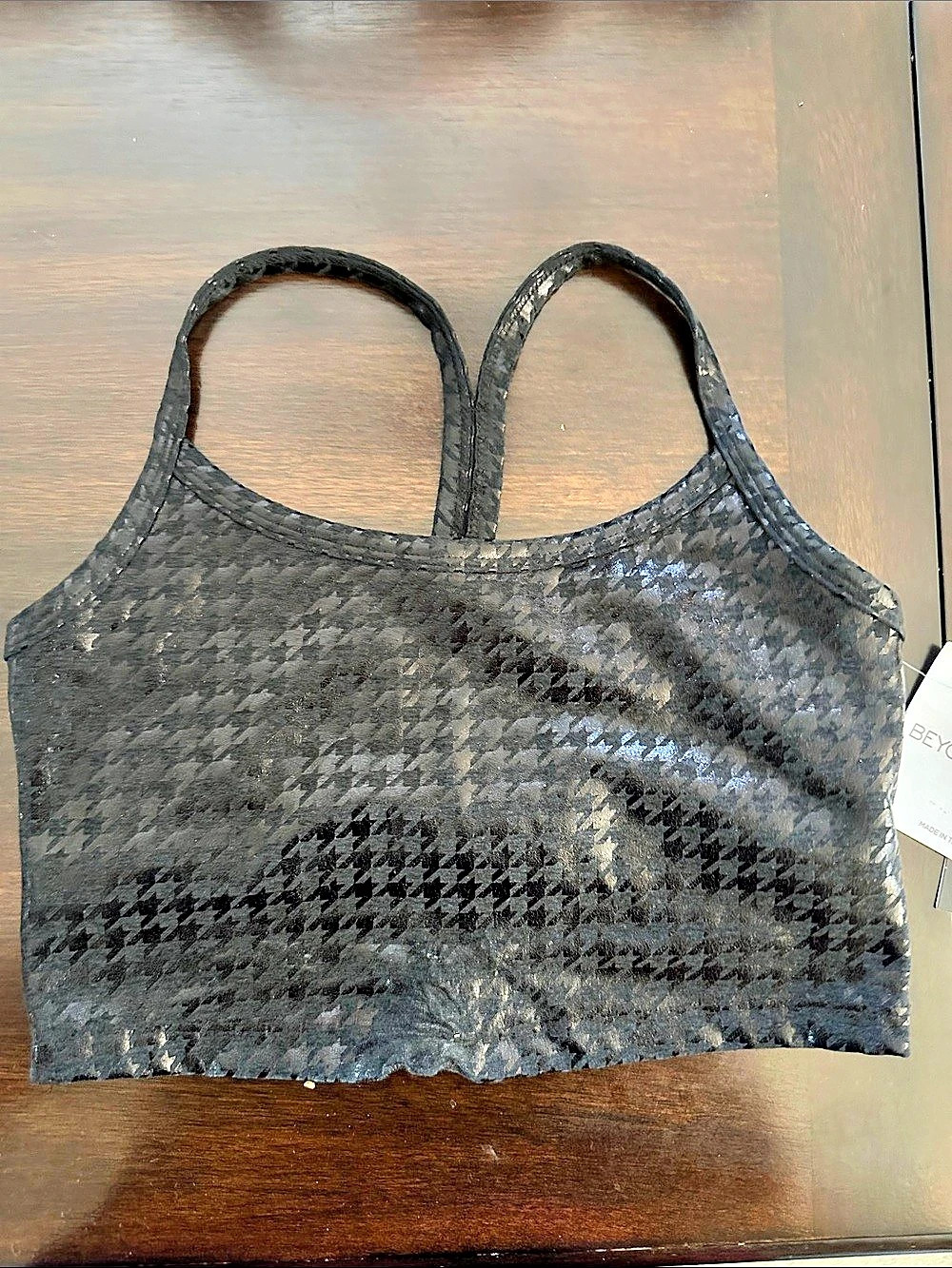 Beyond Yoga Sleek Ribbed Cropped Tank Houndstooth Cropped Tank in Black Size